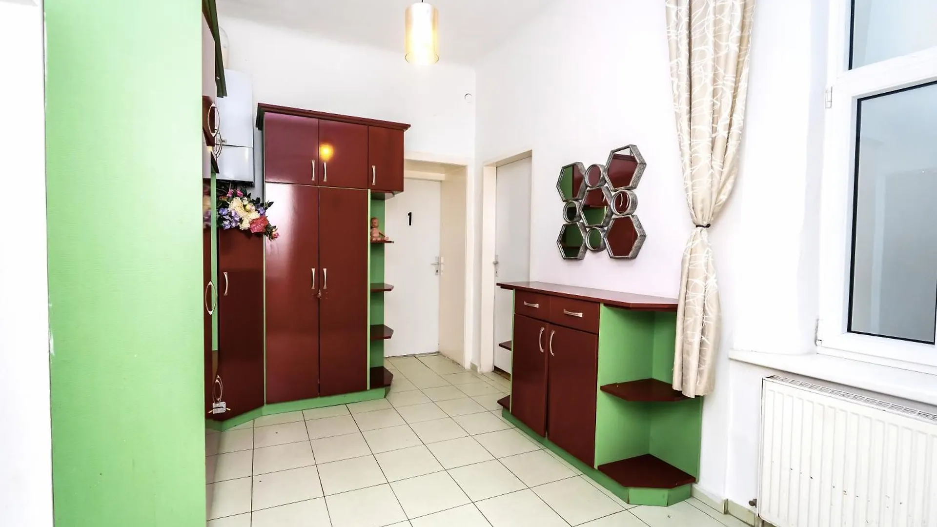 Family Room - 7 Minutes To Schoenbrunn Palace 비엔나 0*,  오스트리아